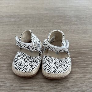 Robeez Black and White Dotted Baby Shoes
